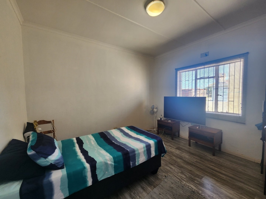 3 Bedroom Property for Sale in Pacaltsdorp Western Cape